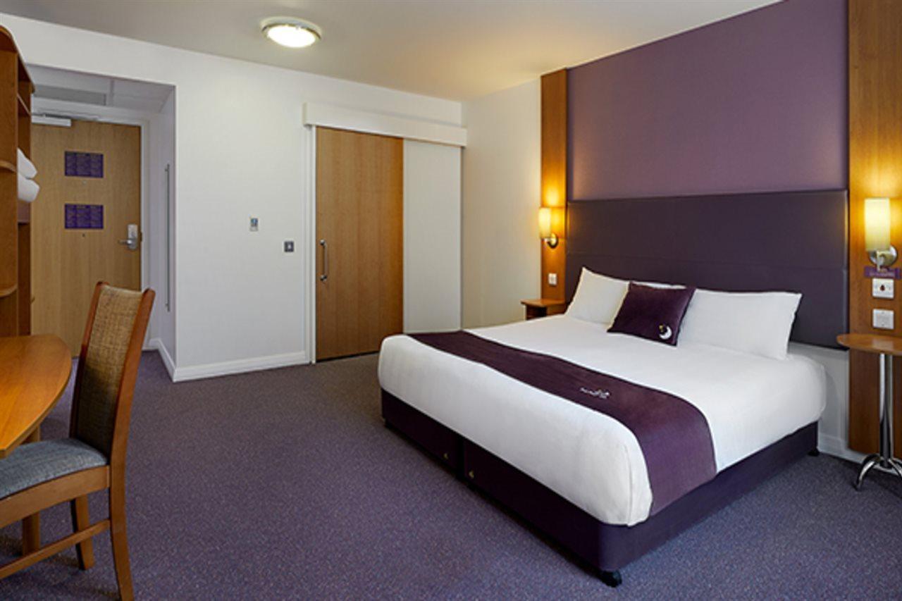Premier Inn Warrington South Εξωτερικό φωτογραφία